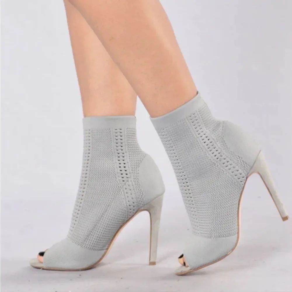 QUPID FAUX SUEDE HIGH HEEL BACK ZIPPER OPEN TOE BOOTIES